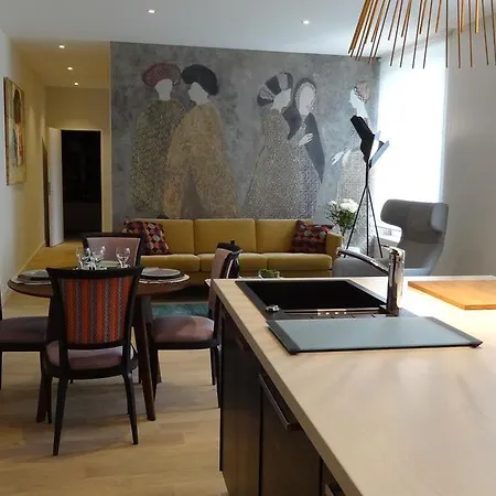 Apartment La Conciergerie Prive & *
